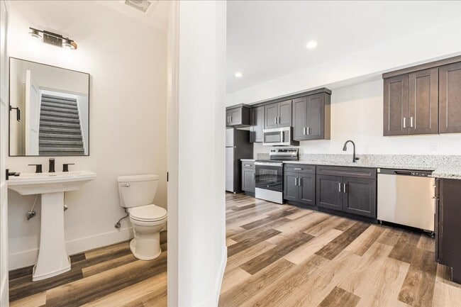 Six Stunning New Residences in Gresham - Free Rent Until January 1st! - Six Stunning New Residences in Gresham - Free Rent Until January 1st! Townhome