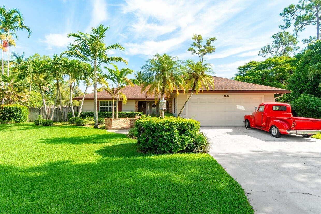 Foto principal - 12101 Tumbleweed Ct