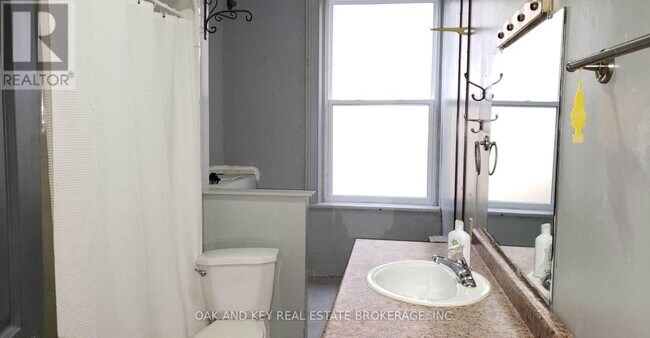 Photo du bâtiment - 416 Simcoe St