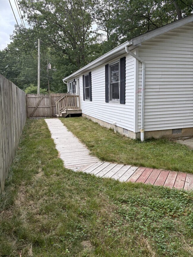 Foto del edificio - 409 Spruce Ave