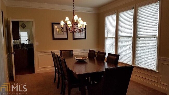 Foto del edificio - 384 Cherry Tree Ln NE