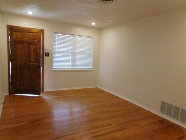 Foto del edificio - 4229 SE Bedford Dr