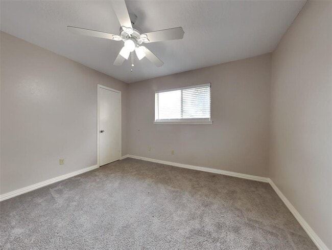 Building Photo - 6639 Maczali Dr
