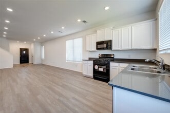 Building Photo - 25414 Katy Gate Ln