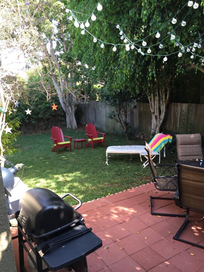 Patio privado, barbacoa, fogata, luces - 524 25th St