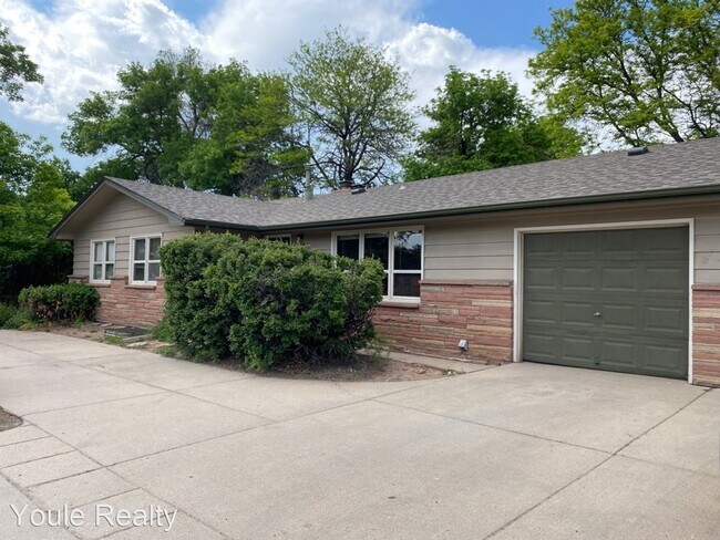 Building Photo - 6 br, 5 bath House - 1020 W Prospect Rd