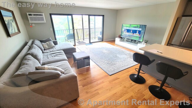 Photo - 235 Winthrop St Apartment