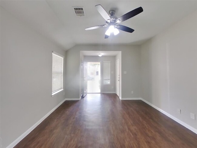 Foto del edificio - 21447 Ryans Path Ln