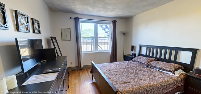 Building Photo - 390 Highland Ave