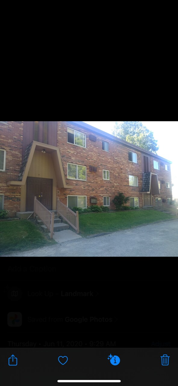 Building Photo - 926 Marion Ave