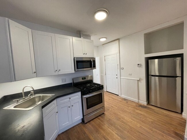 Foto del edificio - 1450 W 18th St