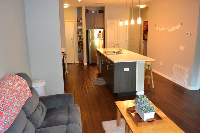 Building Photo - 2822 Rio Grande St
