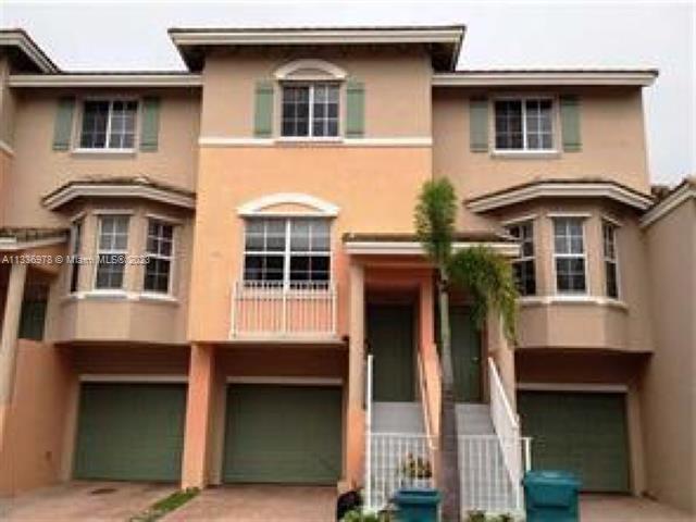 Foto principal - 1851 NE 6th Ct.