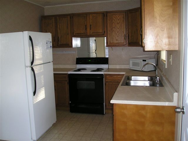 Building Photo - 403 S Vista Ln