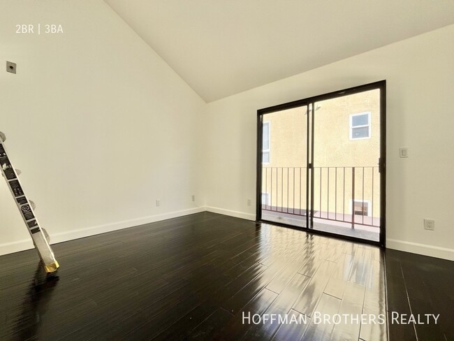 Building Photo - 11630 Chenault Street Los Angeles, CA 90049