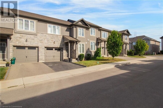 Building Photo - 120 Vineberg Dr