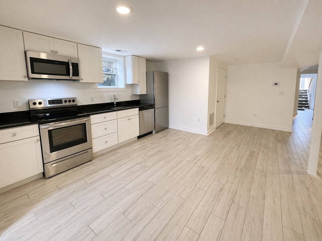Photo - 720 Quebec Pl NW (Washington, DC)