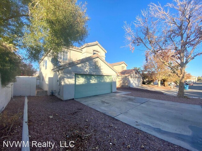 Building Photo - 3 br, 2.5 bath House - 1850 Box Spring Ave