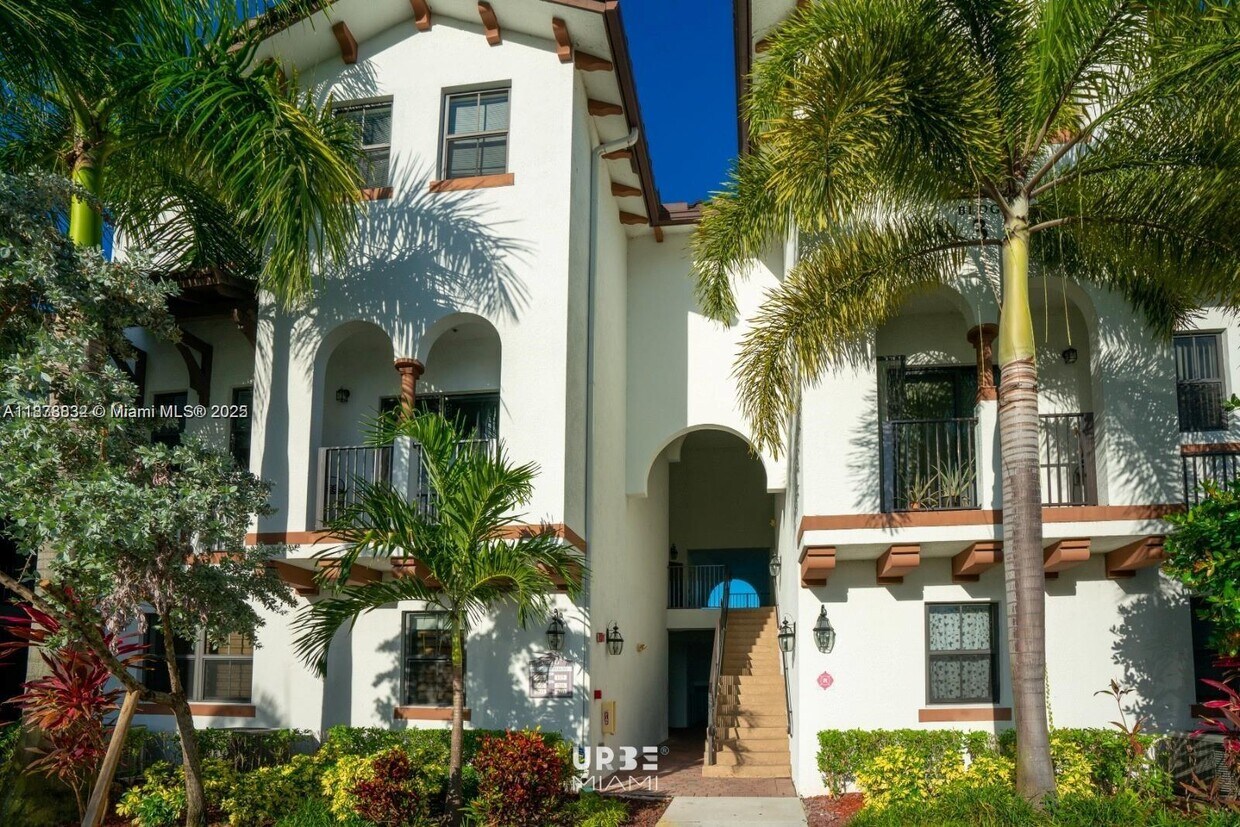 Foto principal - 10630 NW 88th St