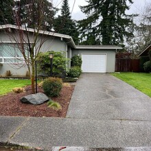 Building Photo - 3513 Hawthorne Pl SE