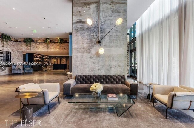 Foto del edificio - 398 NE 5th St