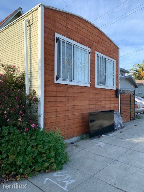 Primary Photo - 3 br, 2 bath House - 2329 Humboldt Ave