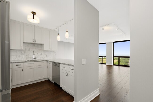 Foto del edificio - 4343 N Clarendon Ave