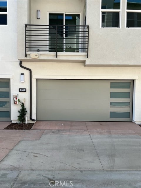 Building Photo - 1715 W Cara Dr