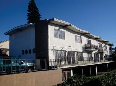 Street View - 3065 Hawthorn St