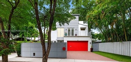 Building Photo - 125 NE 16th Terrace