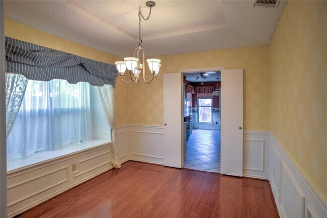 Building Photo - 2078 Arbor Creek Dr