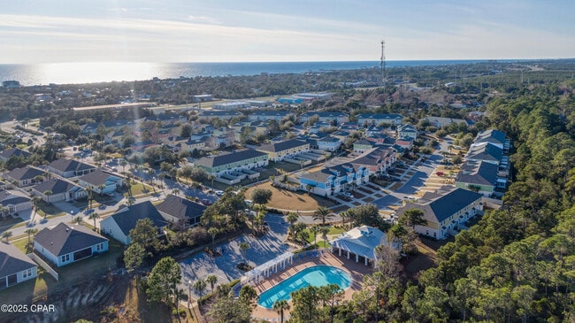Foto del edificio - 217 Sand Oak Blvd
