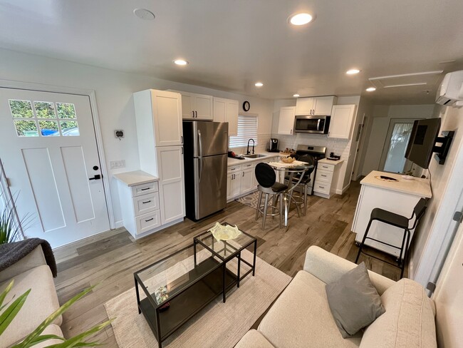 Foto del edificio - 23203 Ingomar St
