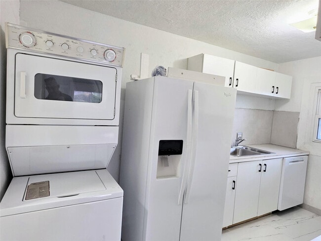 Foto del edificio - 1751 NW 29th Terrace