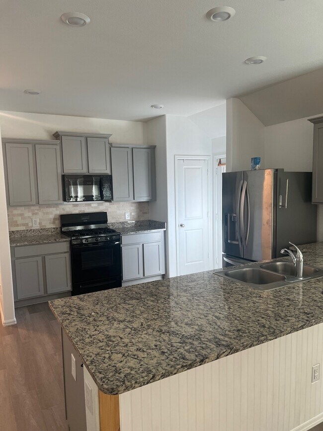 Building Photo - 18984 Caney Frst Dr