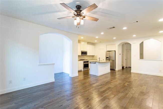 Foto del edificio - 7209 Huckleberry Dr