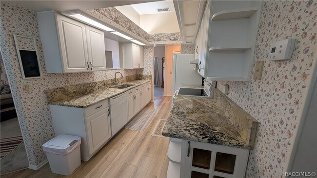 Foto del edificio - 9707 SW 196th Avenue Rd