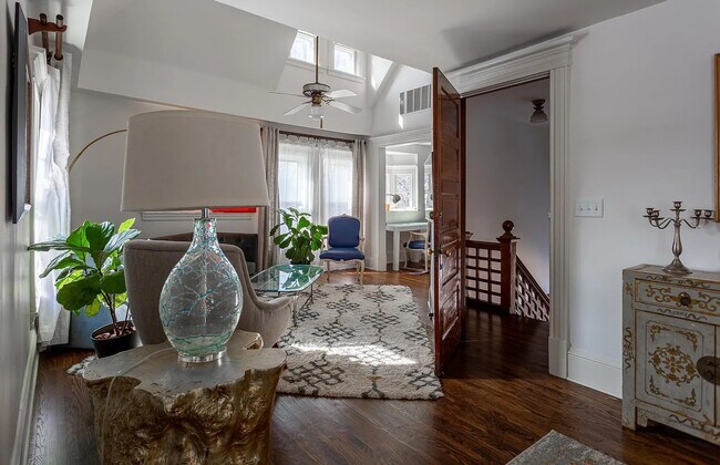 Lofted Living Area - 2447 Girard Ave S