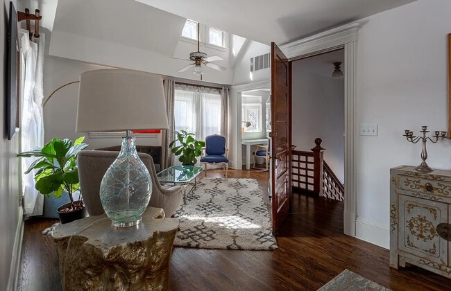 Lofted Living Area - 2447 Girard Ave S