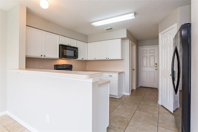 Foto del edificio - 4615 Daisy Meadow Dr