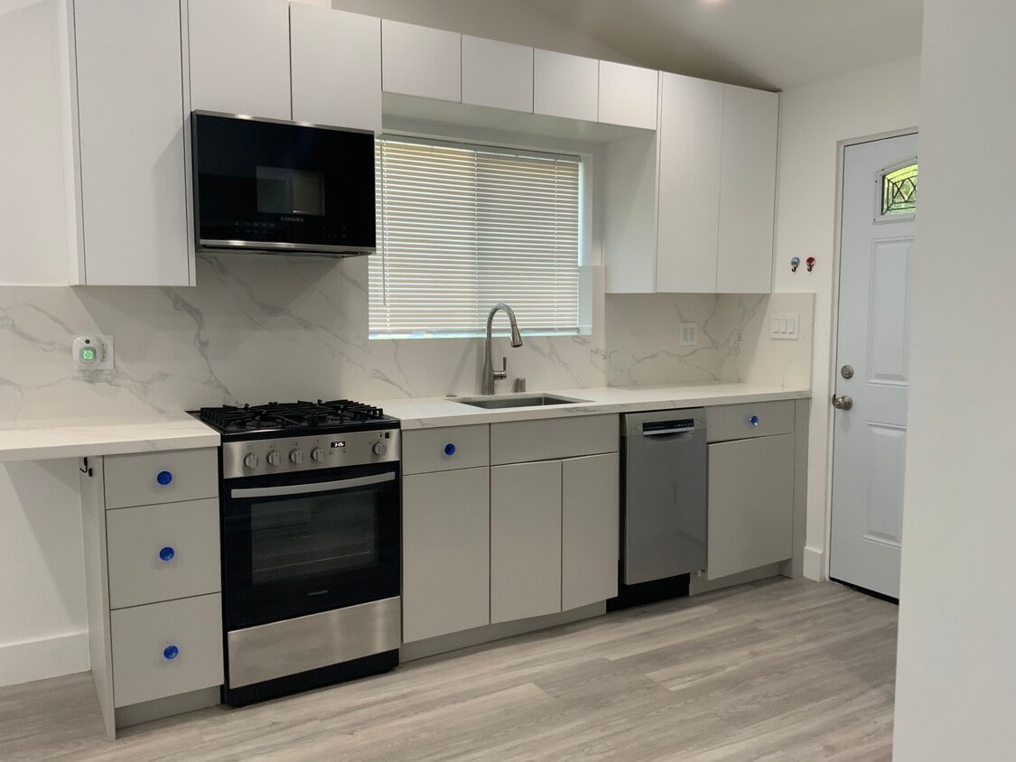 6546 Bobbyboyar Ave, West Hills, CA 91307 House for Rent in West