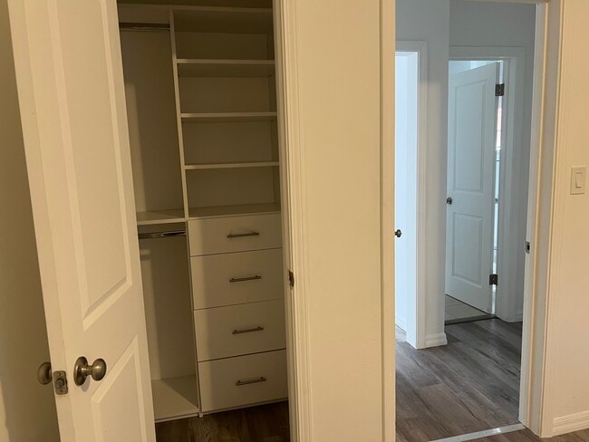 Designer closet - 5614 Troost Ave