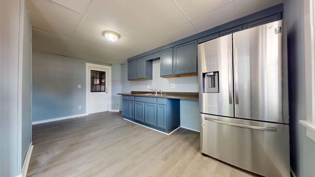 Building Photo - 4 bedroom in Madison Schools