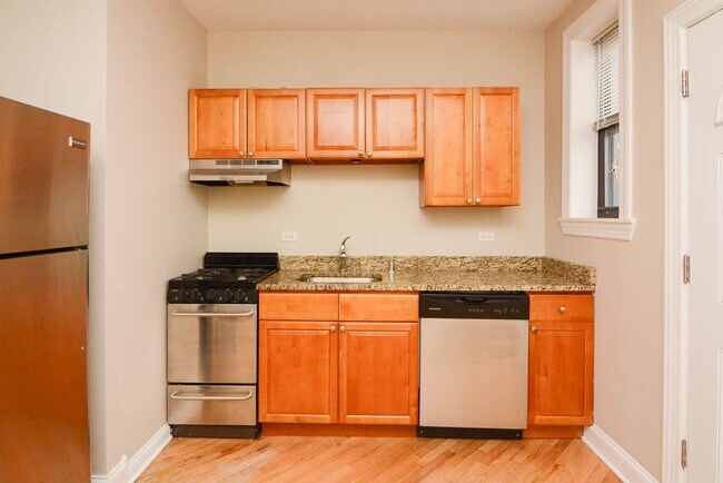 Foto del edificio - 899 Green Bay Rd