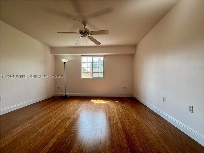 Foto del edificio - 2965 NE 185th St
