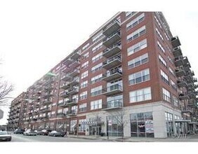 Building Photo - 6 S Laflin St