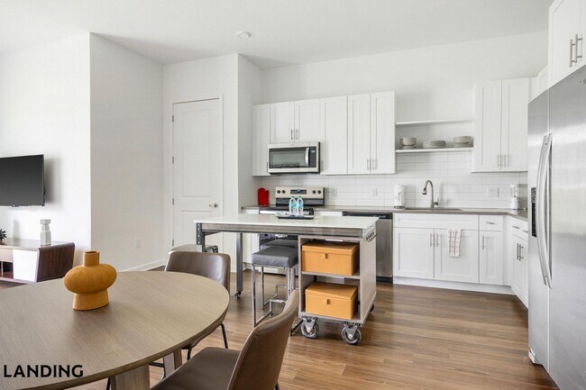 Foto del edificio - 515 Corso Ln