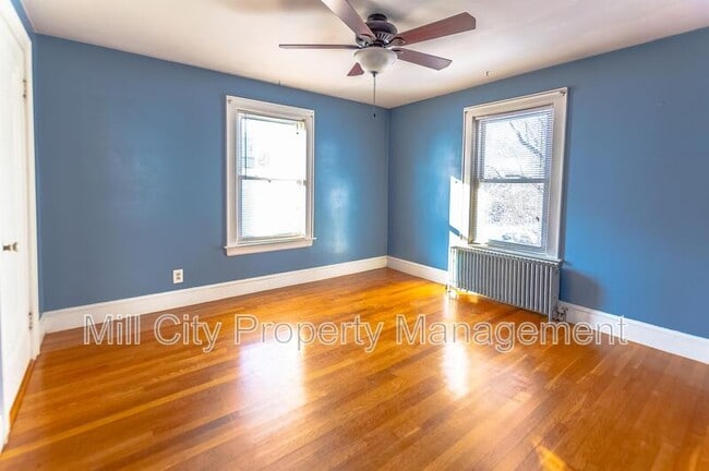 Building Photo - 204 Alsace St