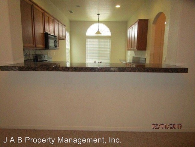 Building Photo - 3 br, 2 bath House - 1641 BECK CIR