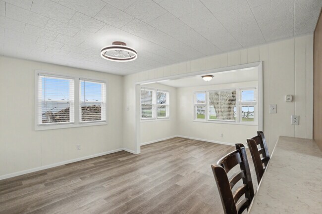 Foto del edificio - 6520 S 070 E